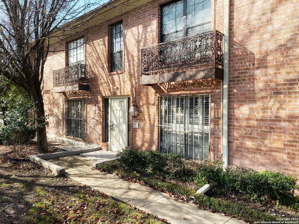 Photo of 7815 BROADWAY ST 103A #103A, San Antonio, TX 78209 (MLS # 1915922)