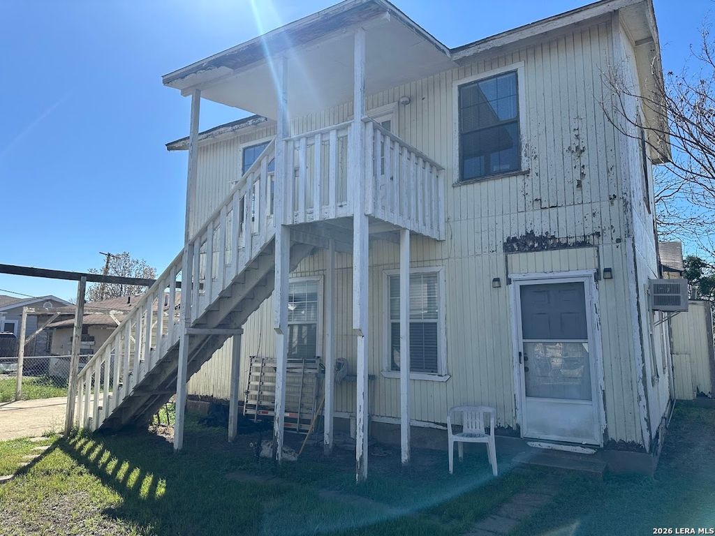 Photo of 831 BRIGHTON, San Antonio, TX 78211 (MLS # 1951472)