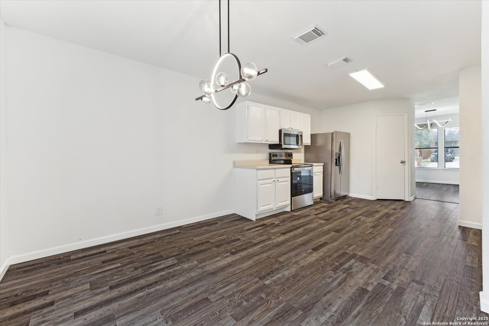7310 Roveen Trail