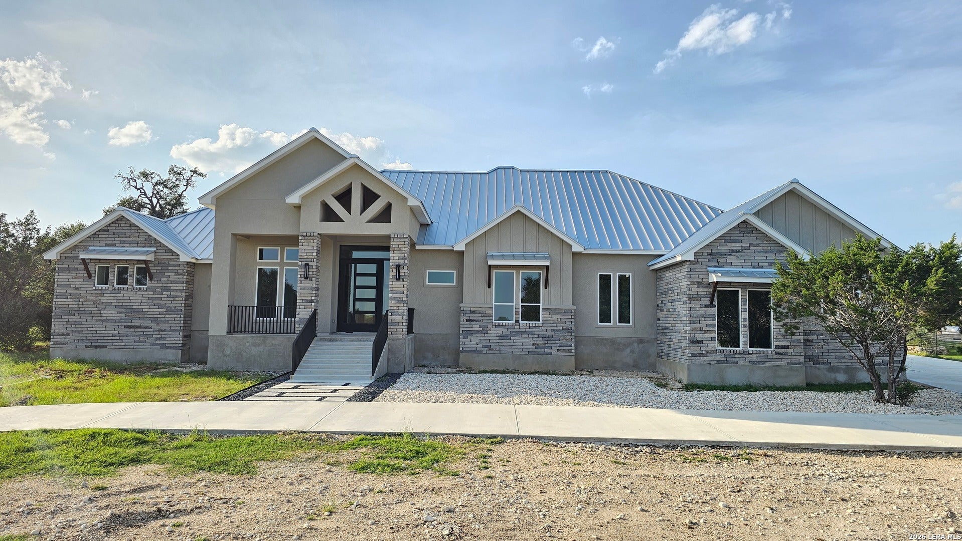 612 Cross Oak