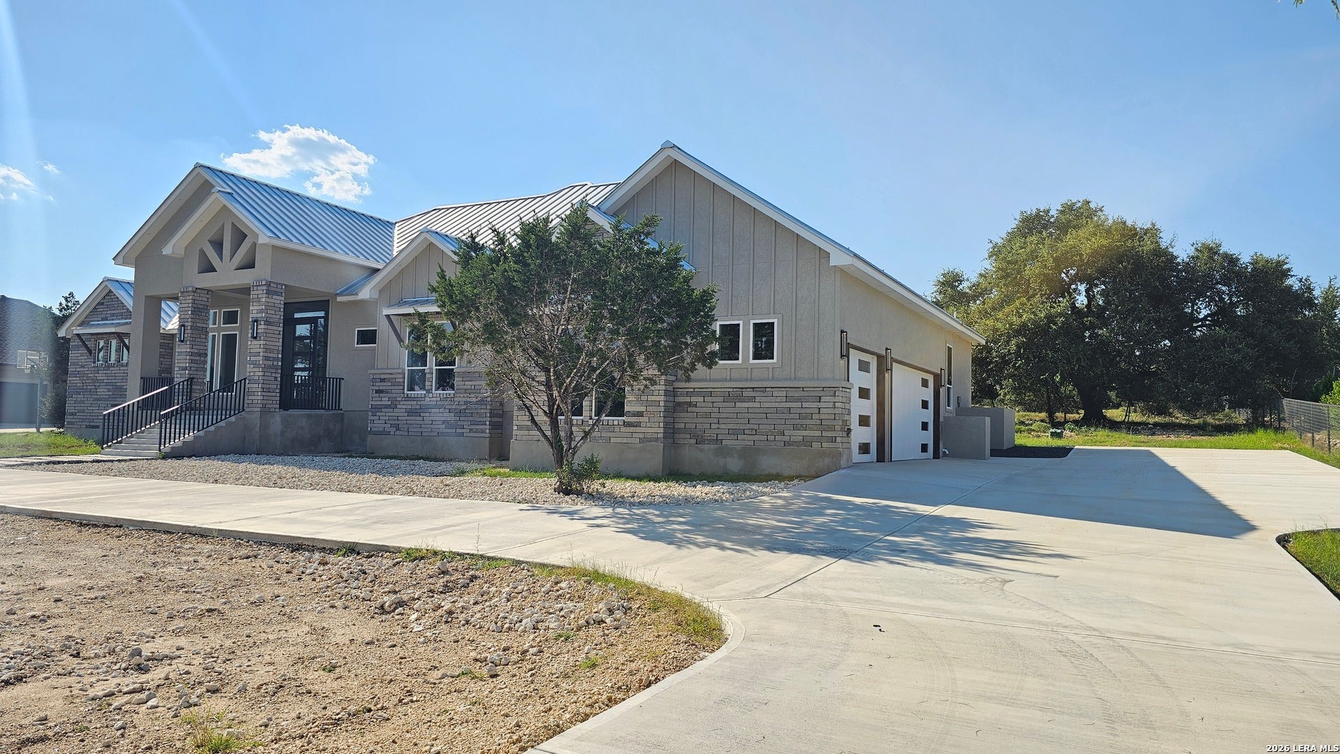 612 Cross Oak