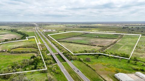 1001 S IH 35 Devine TX 78016