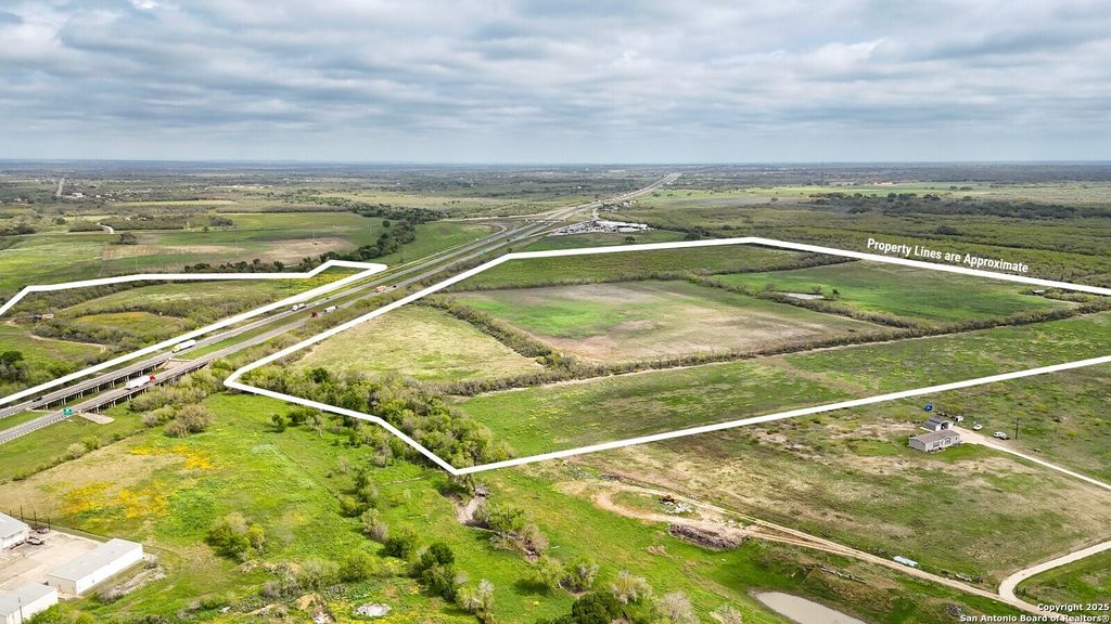 Photo of 1001 S IH 35, Devine, TX 78016 (MLS # 1841858)