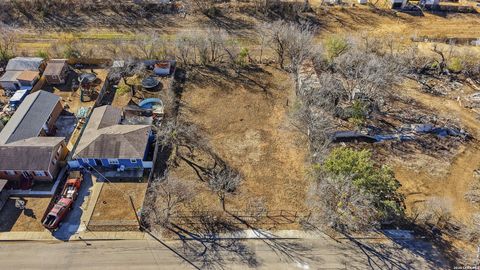 522 Vincent St San Antonio TX 78211