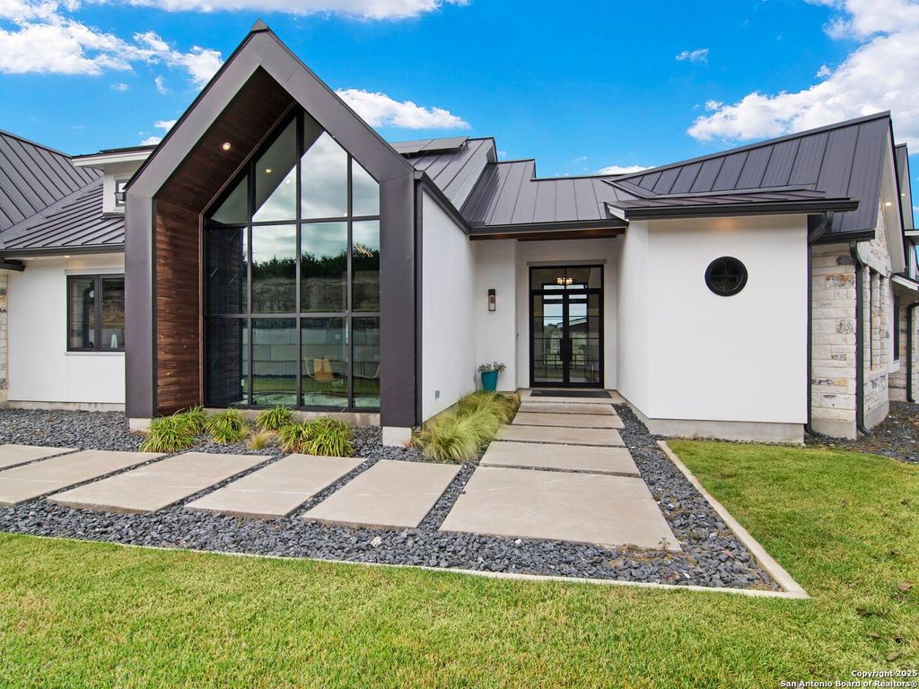 Photo of 10803 Nina Ridge, San Antonio, TX 78255 (MLS # 1925255)