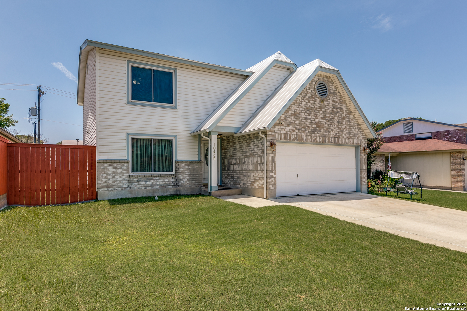 10439 Canyon