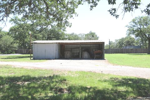 A home in La Vernia