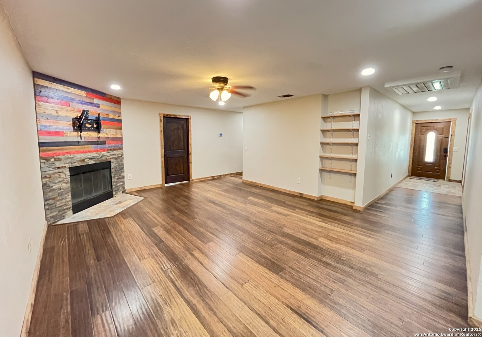 1227 County Road 104