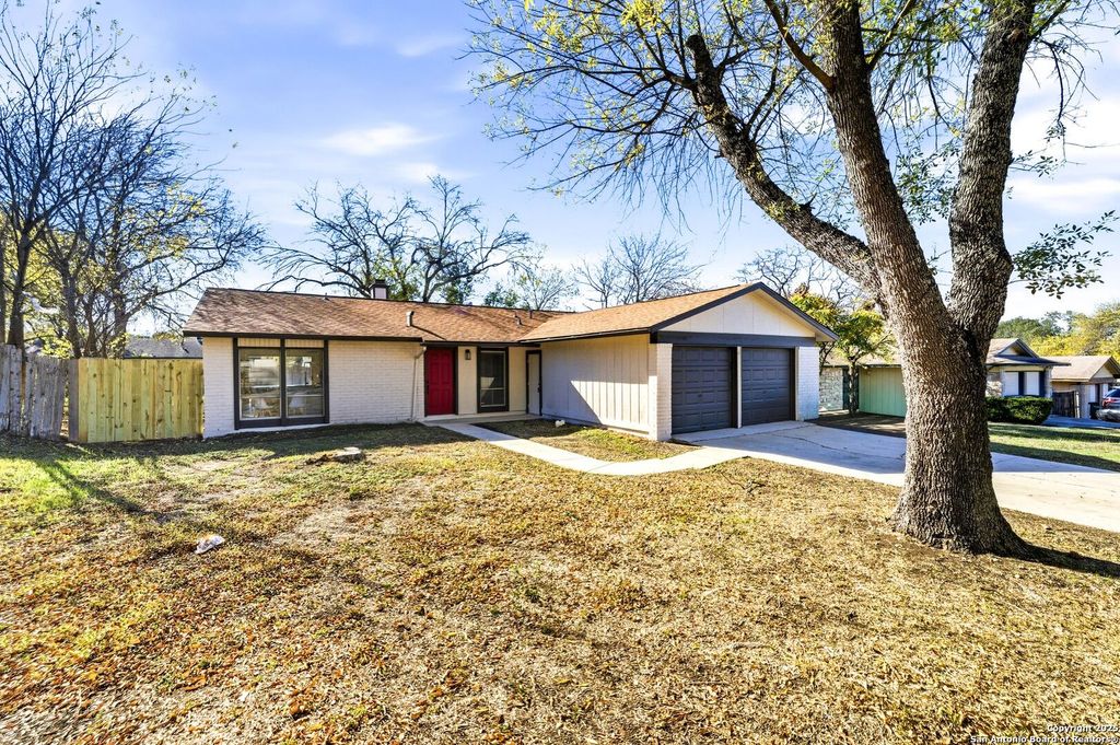 Photo of 5910 CHANNCY SP, San Antonio, TX 78233 (MLS # 1929870)