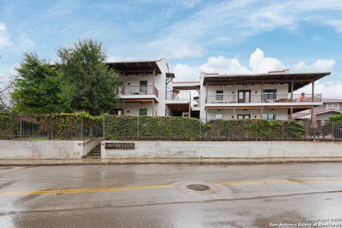 Photo of 1542 N ALAMO ST 107 #107, San Antonio, TX 78215 (MLS # 2007656)
