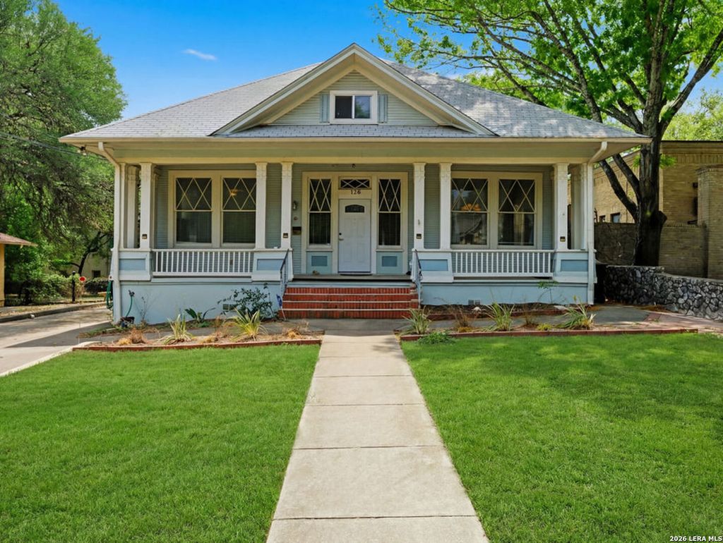 Photo of 126 Kennedy Ave, Alamo Heights, TX 78209 (MLS # 1955072)