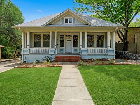 Photo of 126 Kennedy Ave, Alamo Heights, TX 78209 (MLS # 1955072)