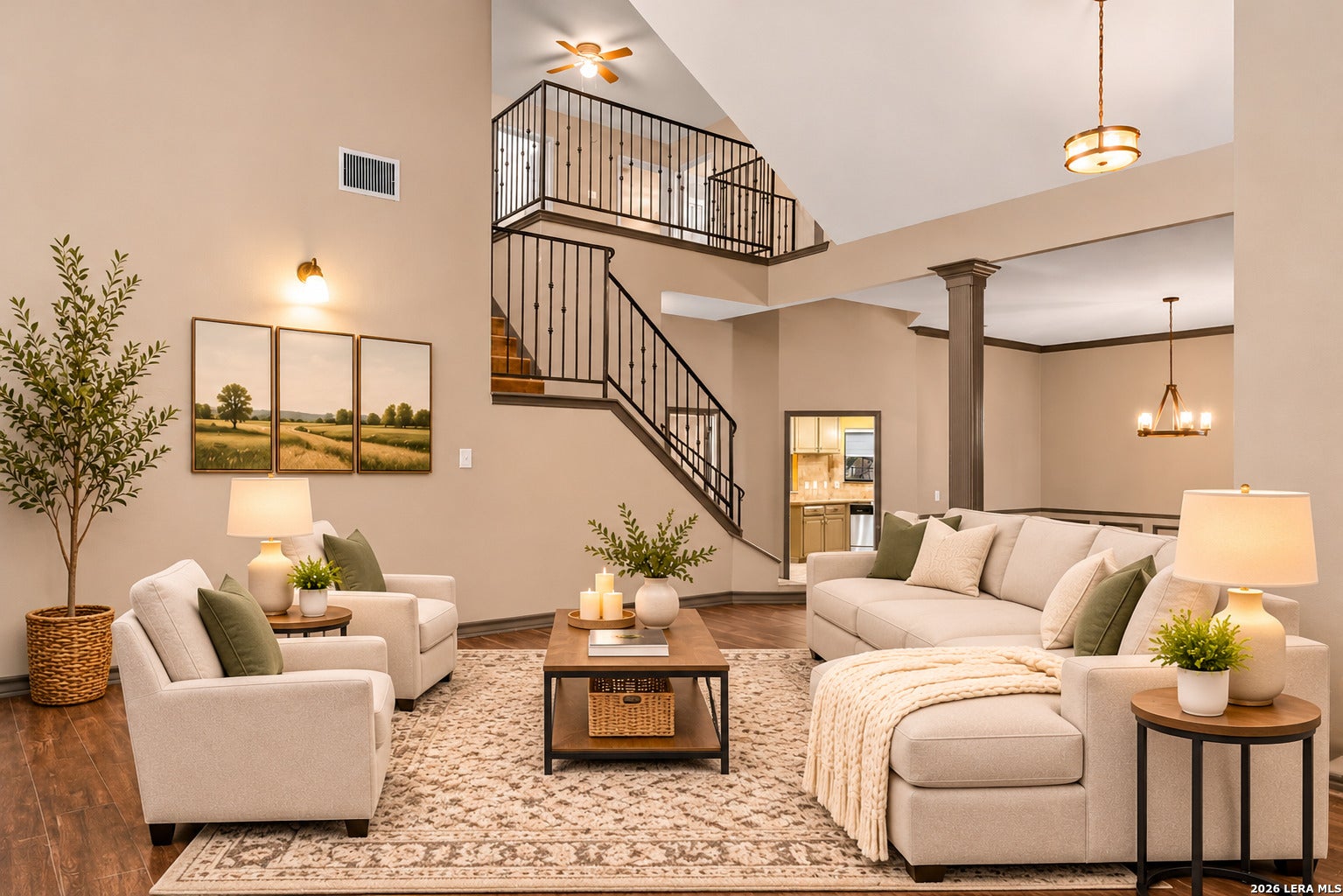 886 MISSION HILLS DR
