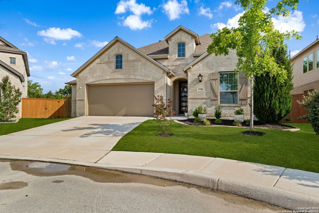 Photo of 9706 Kremmen, Boerne, TX 78006 (MLS # 1922976)