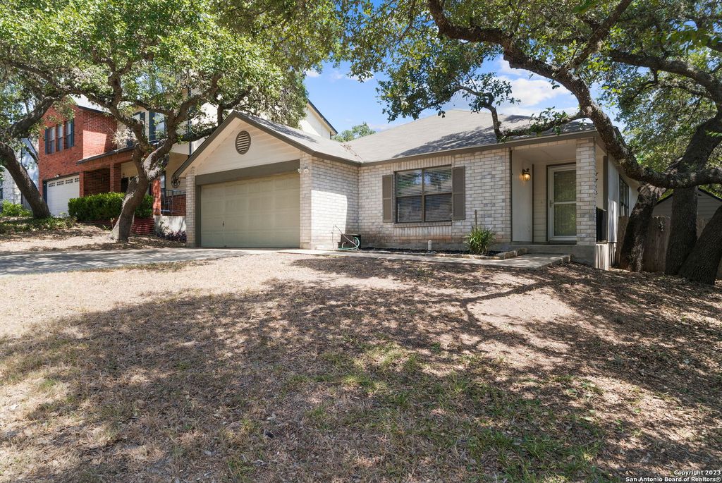 Photo of 7716 Flower Bluff, San Antonio, TX 78240 (MLS # 1911390)