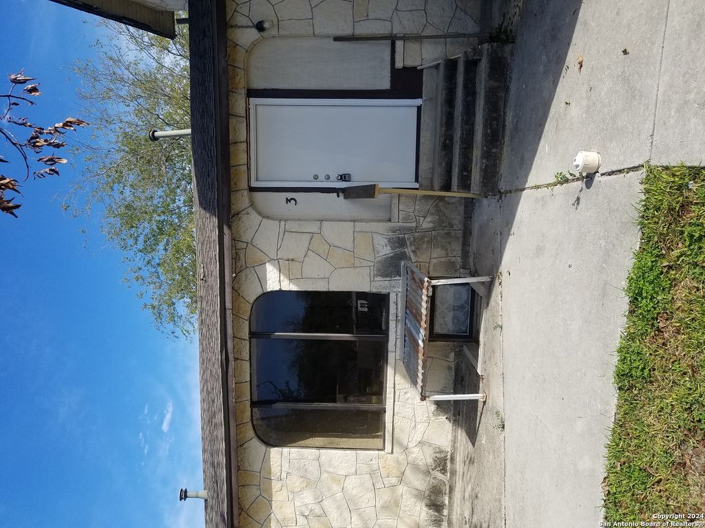 Photo of 600 Monticello Ct 3 #3, San Antonio, TX 78223 (MLS # 1914297)