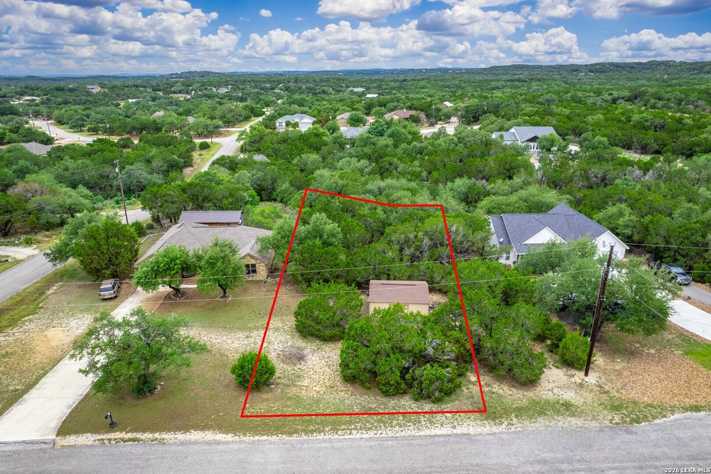 Photo of 125 Garrett Way, Canyon Lake, TX 78133 (MLS # 1970965)