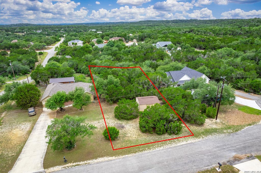 Photo of 125 Garrett Way, Canyon Lake, TX 78133 (MLS # 1970965)