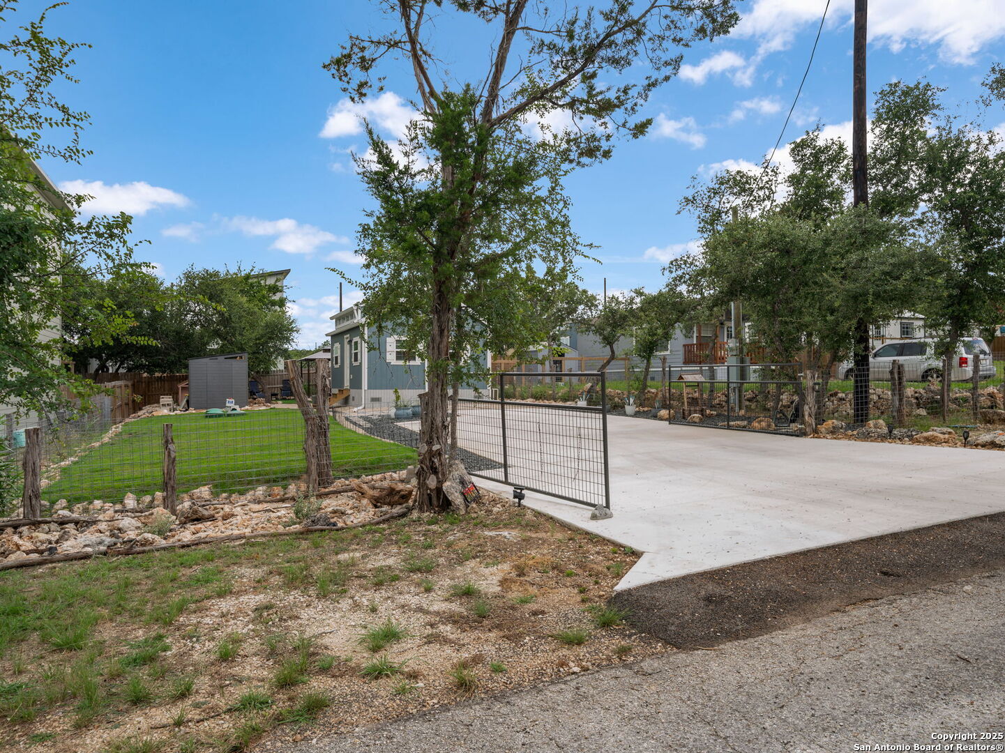2056 Dry Creek