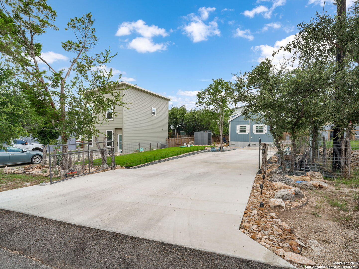 2056 Dry Creek