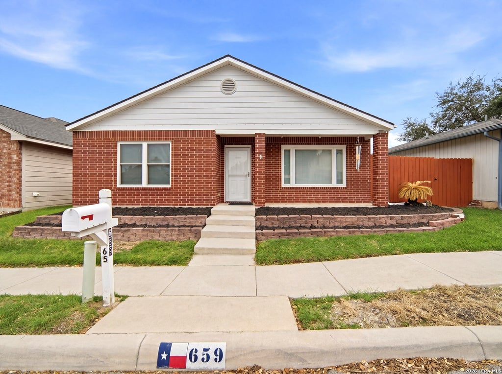 Photo of 659 MEADOW ARBOR LN, Universal City, TX 78148 (MLS # 1945888)