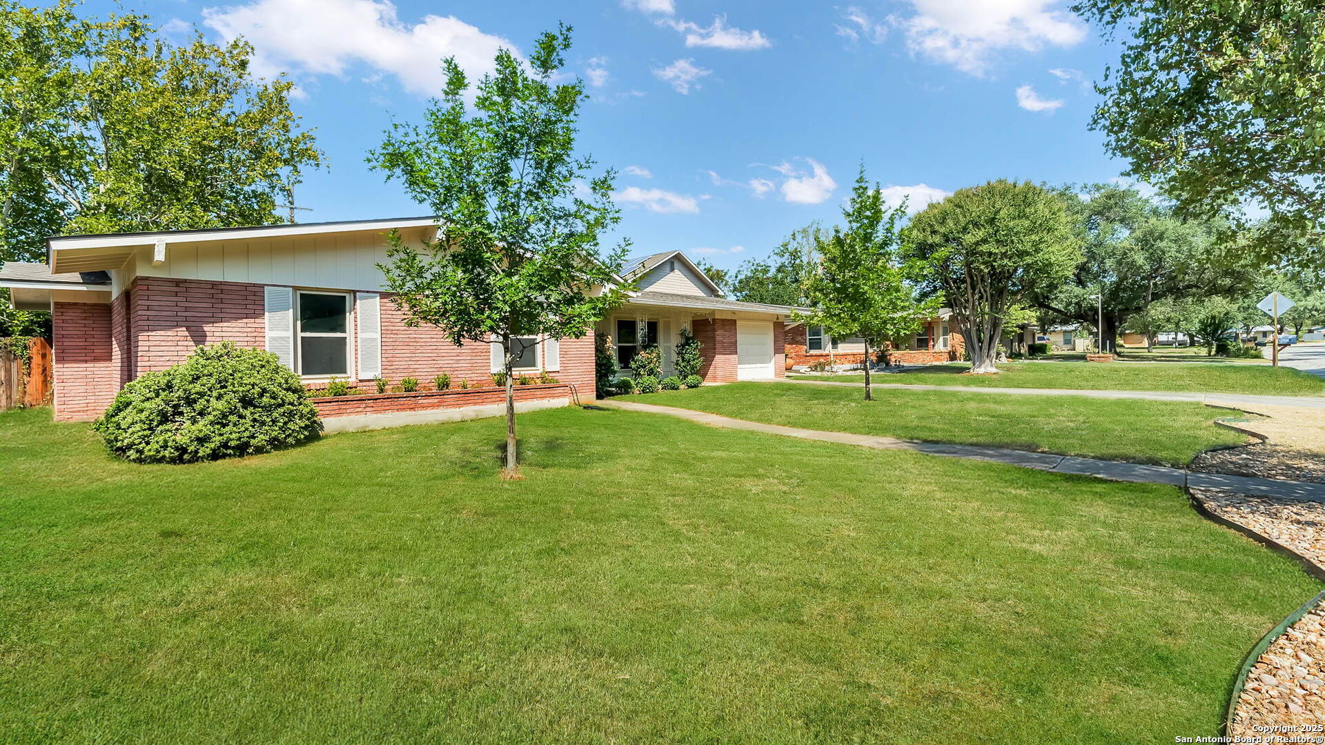 8523 Sagebrush