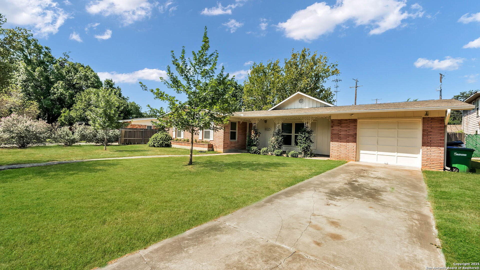 8523 Sagebrush
