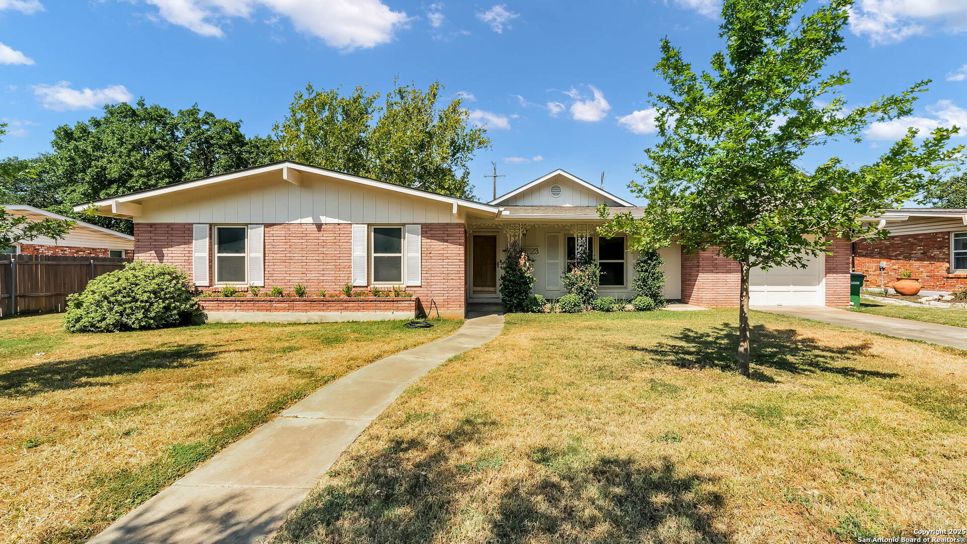 8523 Sagebrush