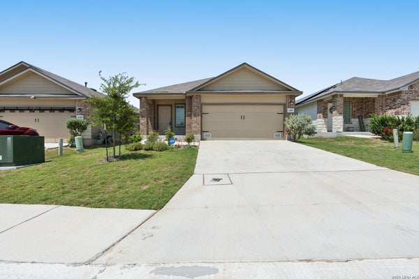 4307 LAKE RITTER ST, SAINT HEDWIG, TX 78152 - Image b79f030baf8d79ff92d40ae509218f73/3702854997