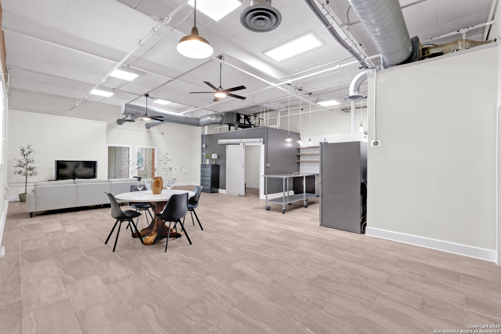 3363 E COMMERCE ST 101