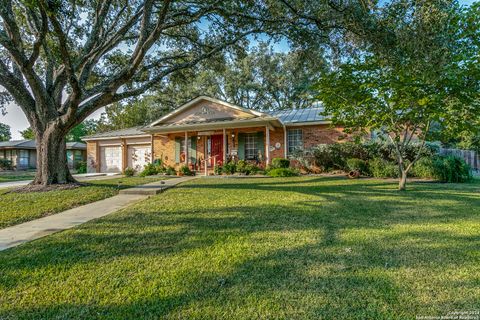 A home in Terrell Hills