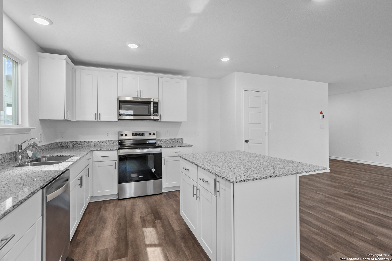 510 Rustic Grove