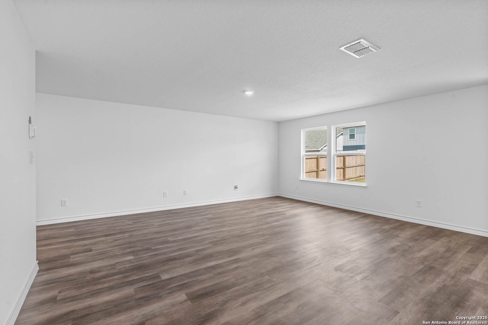510 Rustic Grove