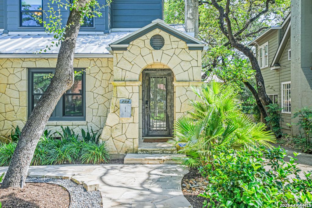 Photo of 258 TUXEDO AVE, San Antonio, TX 78209 (MLS # 1966094)