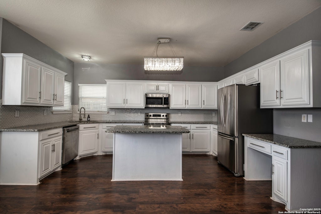 Photo of 6527 Ithaca Falls, San Antonio, TX 78239 (MLS # 1991381)