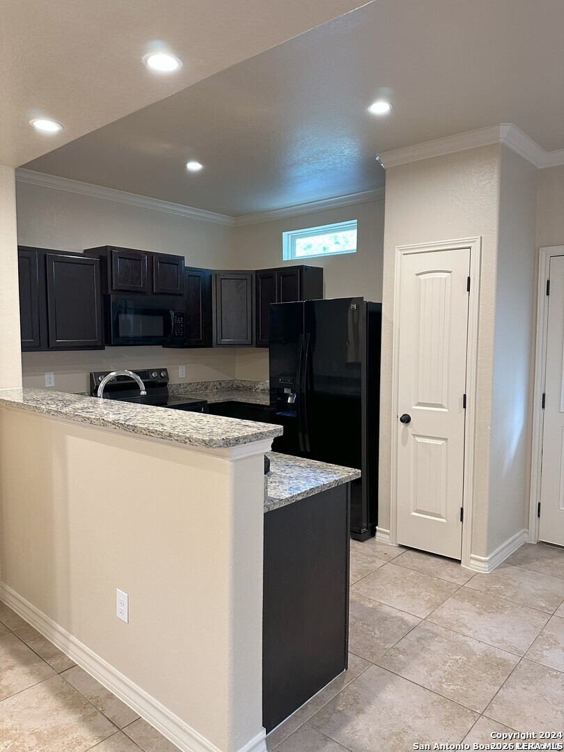 6946 Lakeview