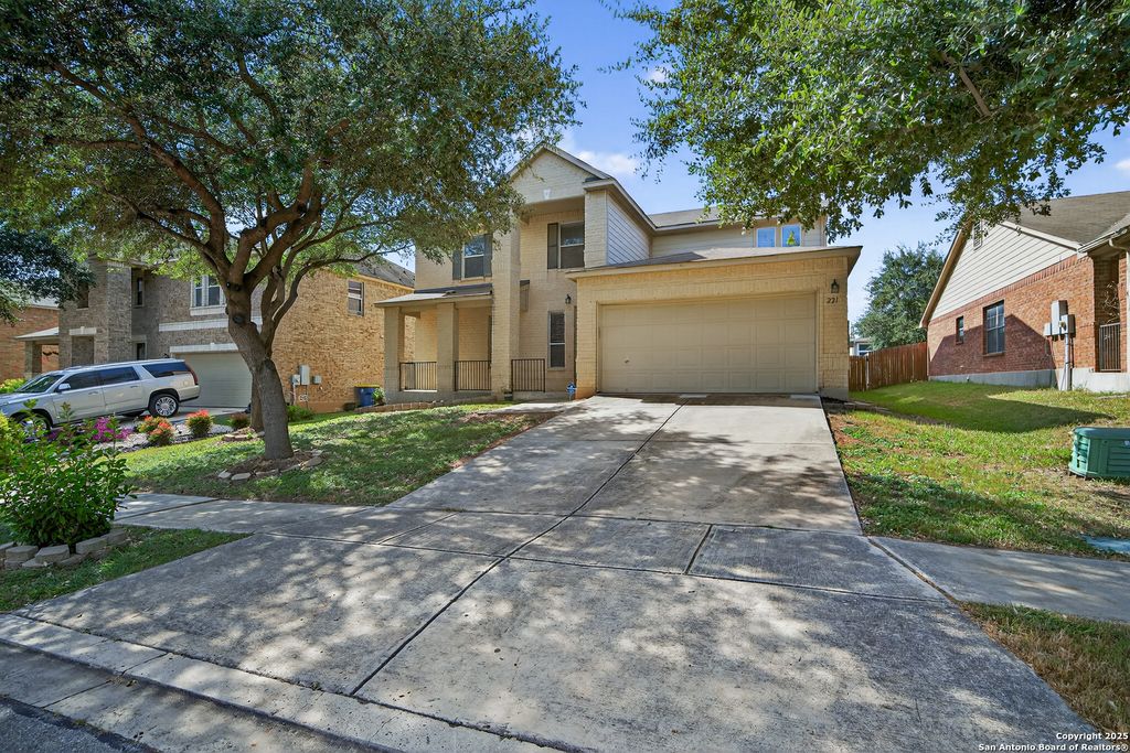 Photo of 221 Springtree Cove, Cibolo, TX 78108 (MLS # 1892815)