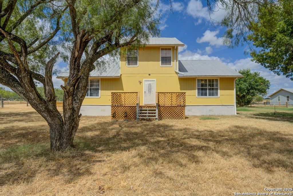 Photo of 1176 Old Adams, Pleasanton, TX 78064 (MLS # 1894364)