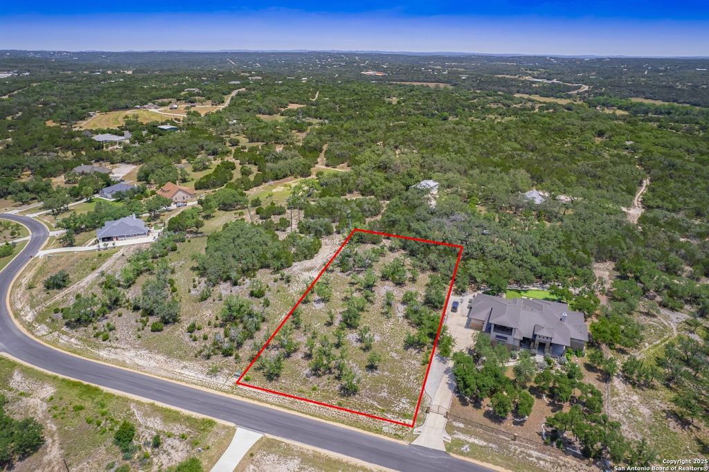 Photo of 1552 Lake Ridge Blvd, Canyon Lake, TX 78133 (MLS # 1869657)