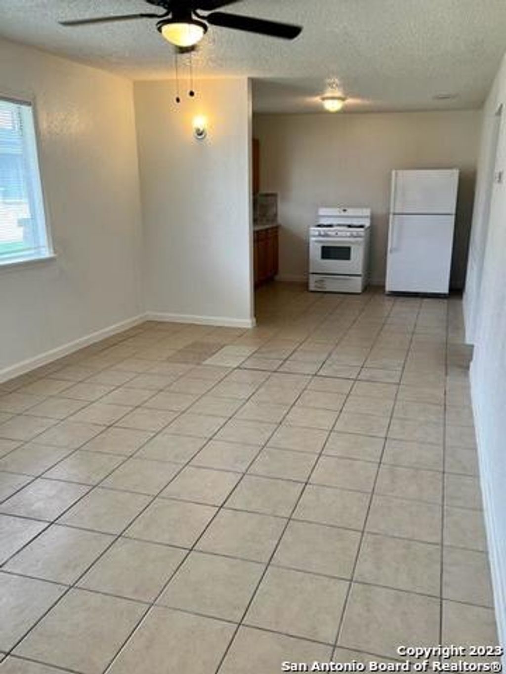 Photo of 144 W Villaret Blvd 132 #132, San Antonio, TX 78221 (MLS # 1916757)
