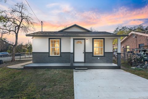 A home in Uvalde