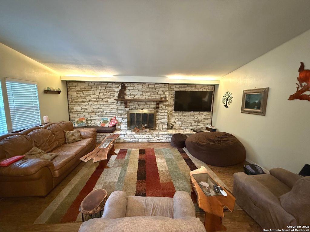 Photo of 717 Lookout, Canyon Lake, TX 78133 (MLS # 1890464)