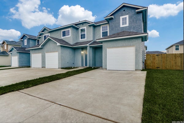 16910 DANCING AVA, SCHERTZ, TX 78154 - Image b82bb9464e5f85feb532e00f39971925/1667473427