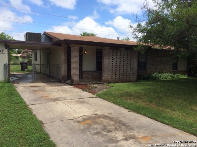 Photo of 7007 WESTVILLE DR, San Antonio, TX 78227 (MLS # 2018999)