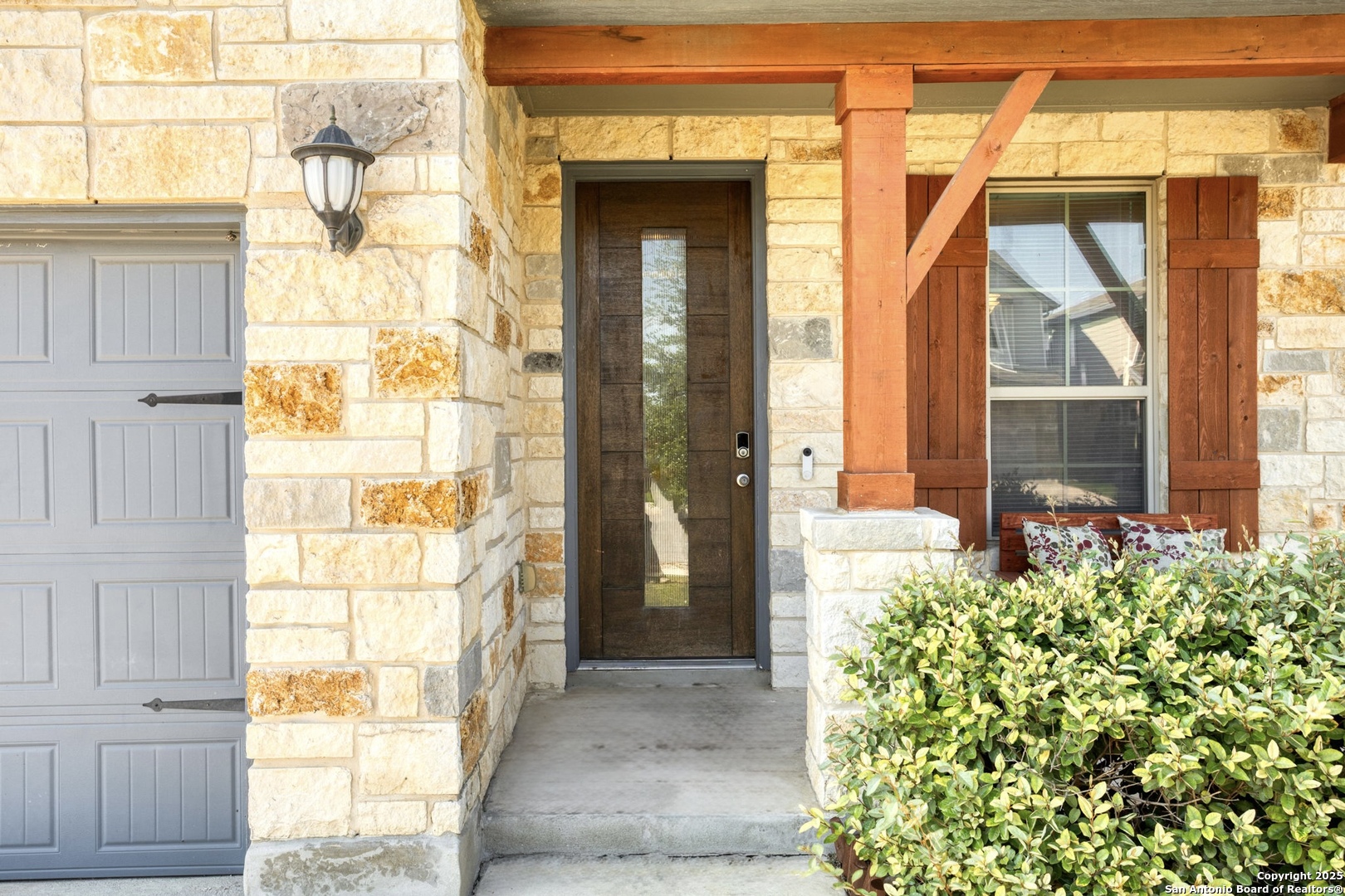 11683 Folsom Pass
