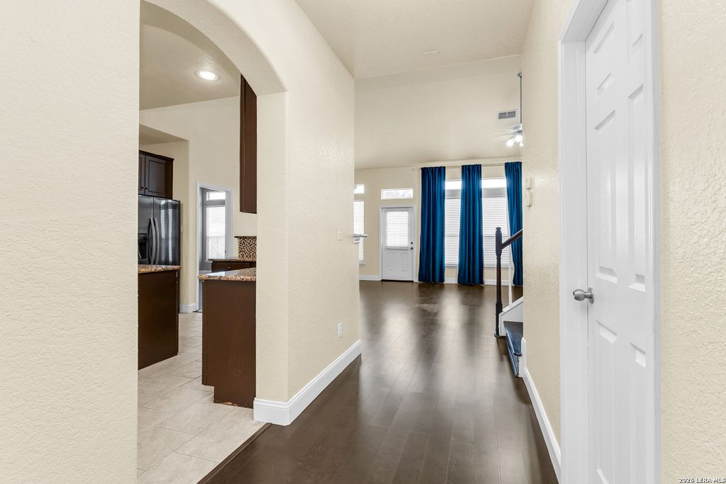 Photo of 21531 La Pena, San Antonio, TX 78258 (MLS # 1946484)