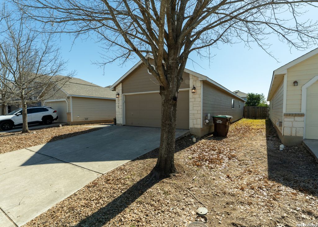 Photo of 12246 Autumn Cherry, San Antonio, TX 78254 (MLS # 1943982)
