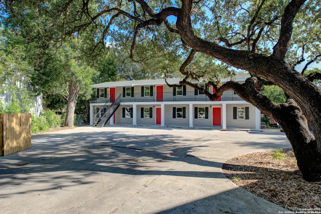 Photo of 218 NATALEN AVE, San Antonio, TX 78209 (MLS # 1992408)