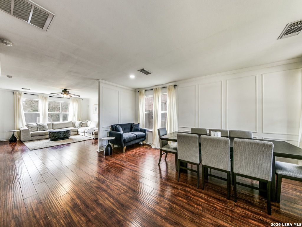 Photo of 6606 Crestwood Ct, San Antonio, TX 78249 (MLS # 1955561)