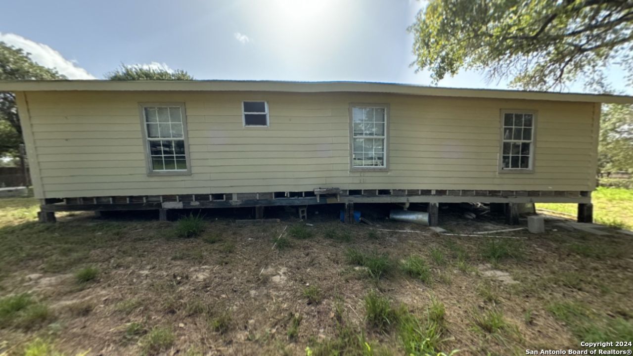 View Elmendorf, TX 78112 mobile home